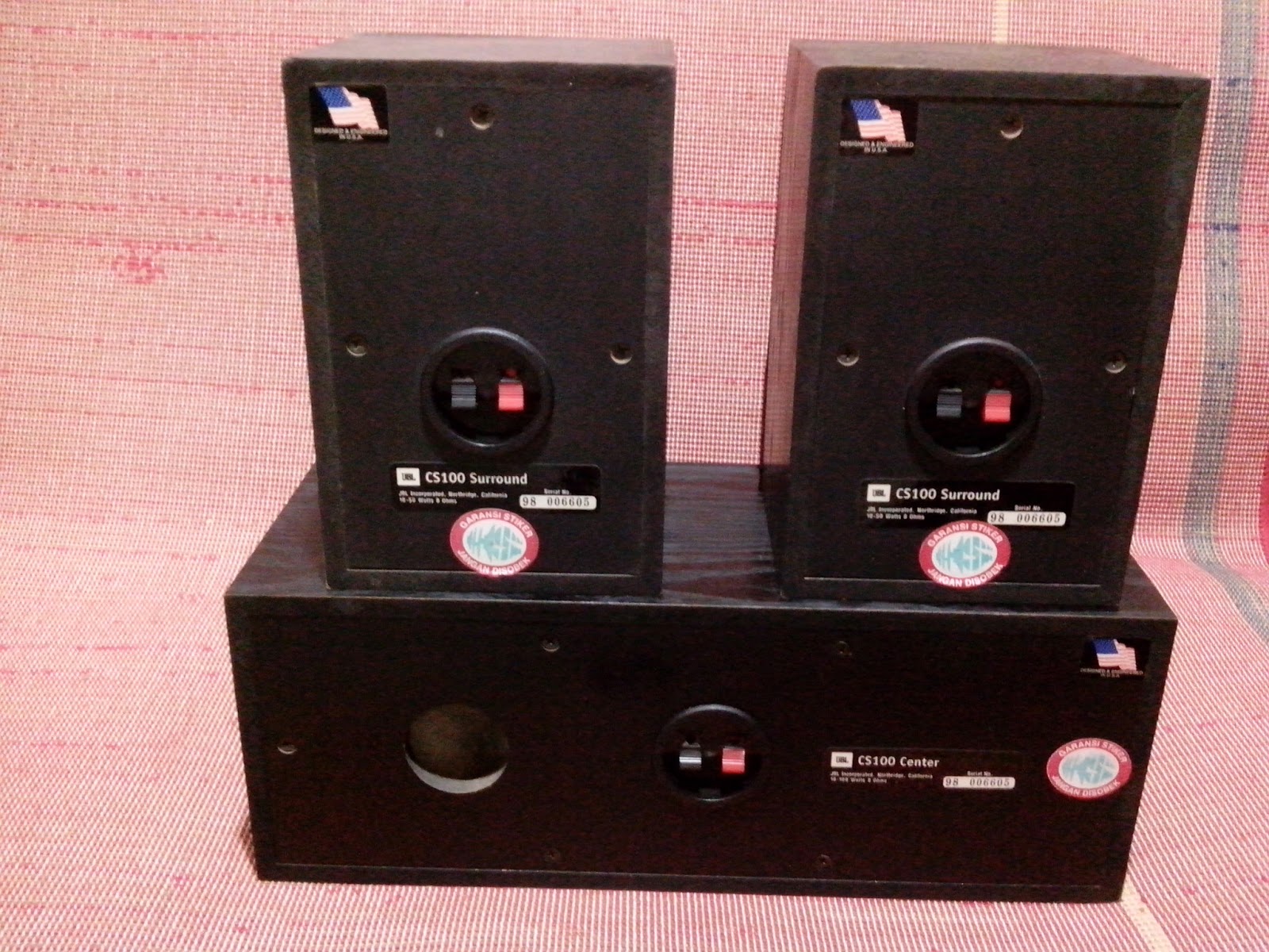 Lentera Akustika JBL CS100 (Center Surround Speaker)