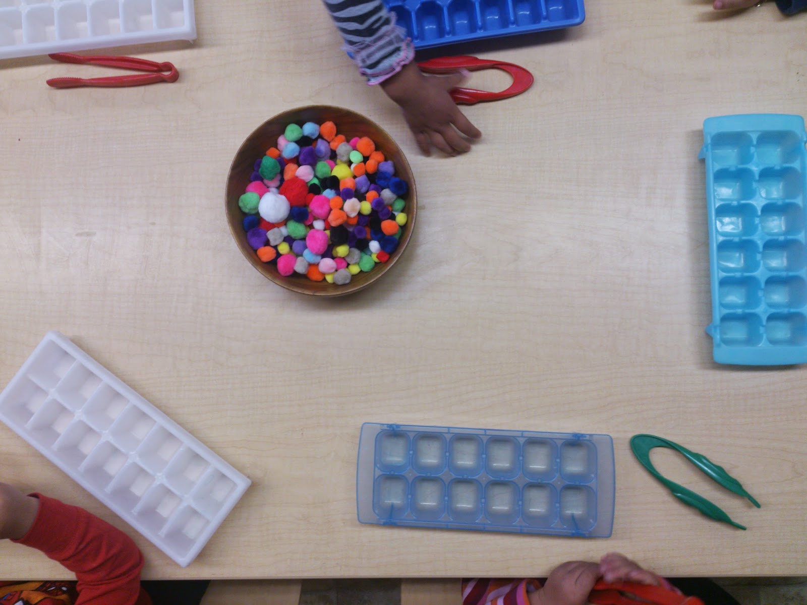 Work it Mommy Pom poms and tongs