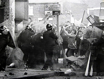 NORTHERN IRELAND'S 30 YEAR OF VIOLENT CONFLICT BETWEEN PROTESTANTS AND CATHOLICS: THOSE DAYS OF THE TROUBLES