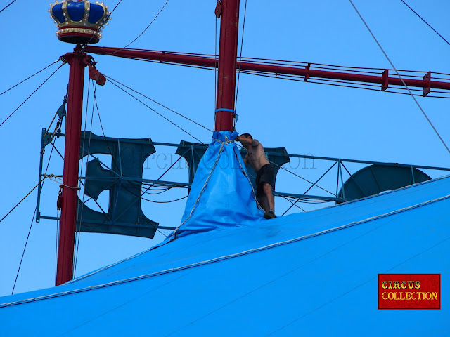 Détail d'un monteur dur le Circus Krone, 2012
