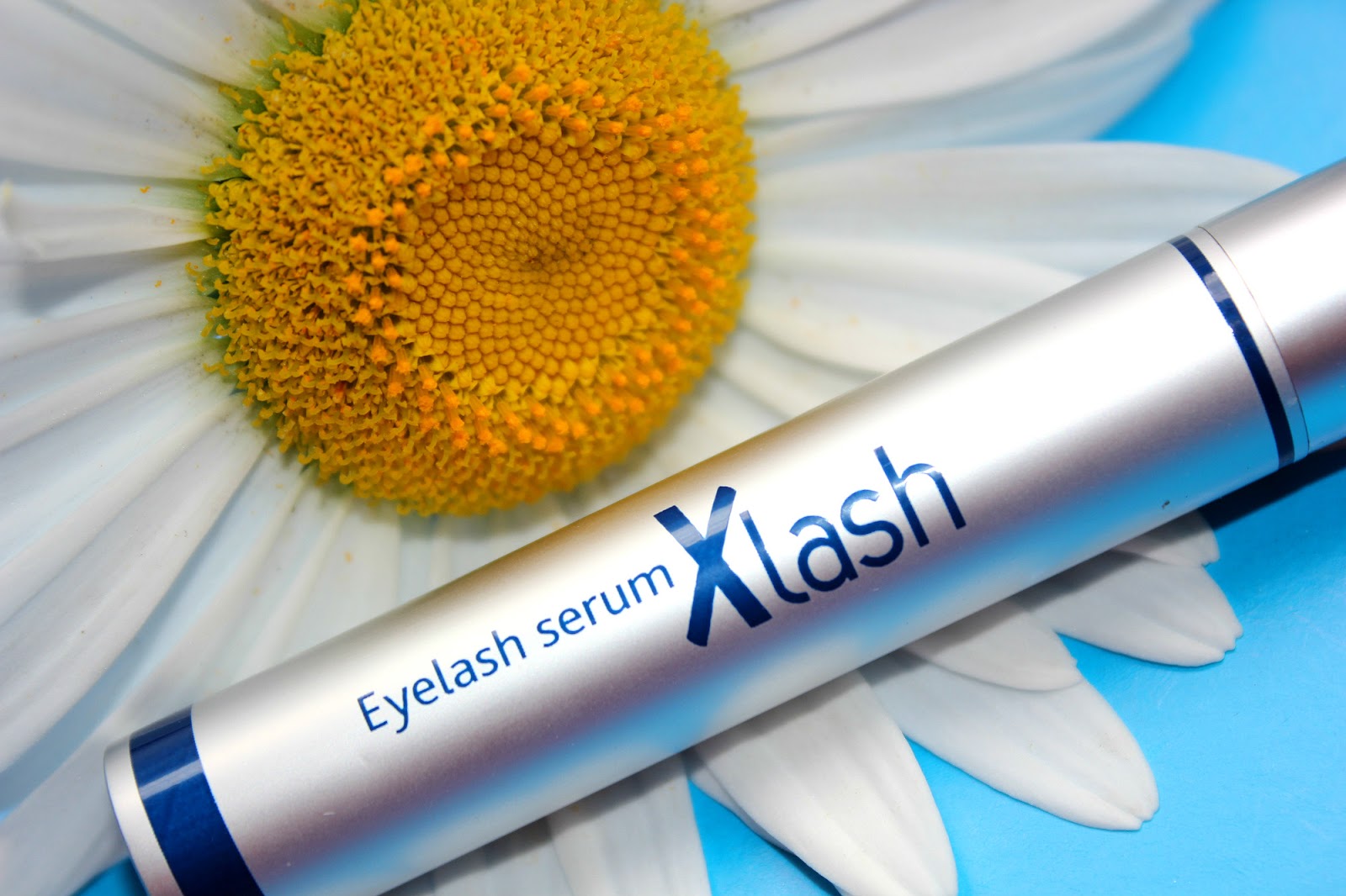Xlash eyelash. Xlash сыворотка. Xlash логотип. Патчи Xlash. Xlash Waterproof.