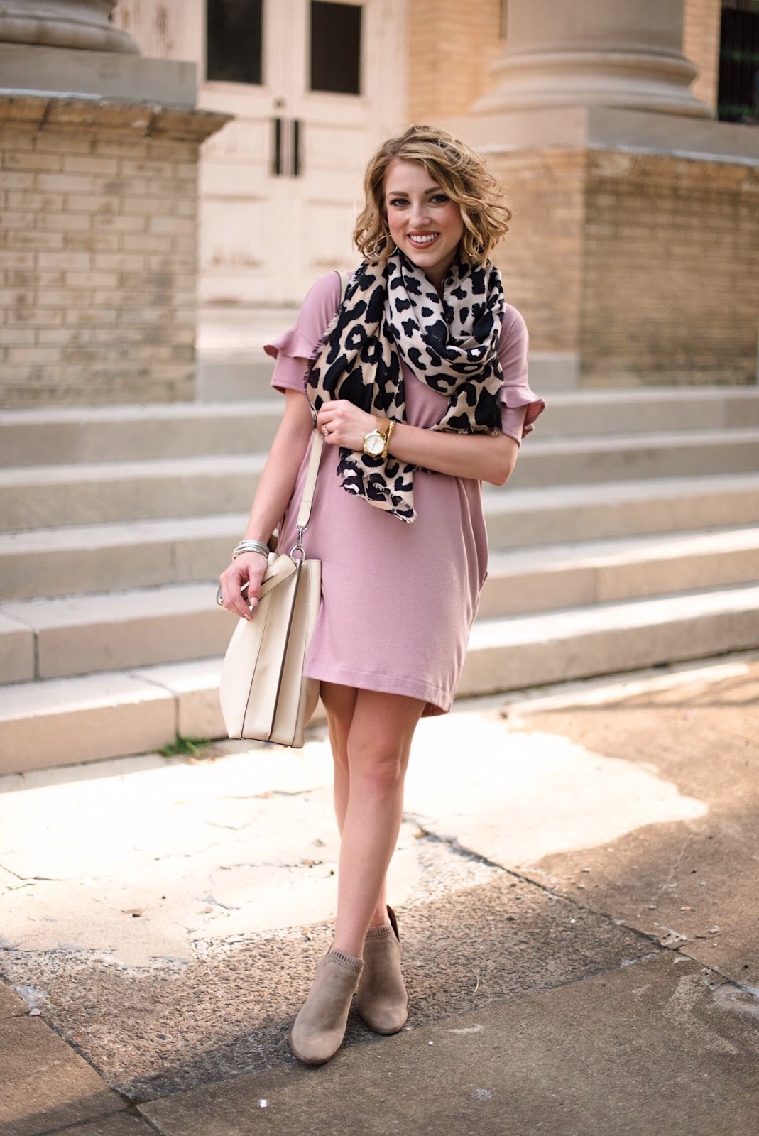 Transition into fall outfit - Click through to find all the details on Something Delightful Blog!
