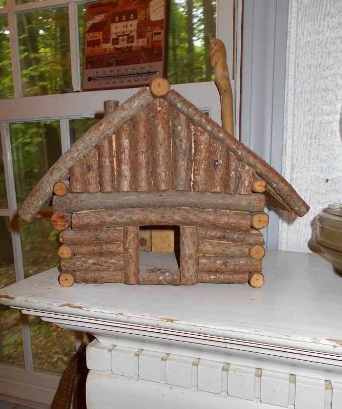 Log Cabin Antiques & Gifts Adorable little log cabin