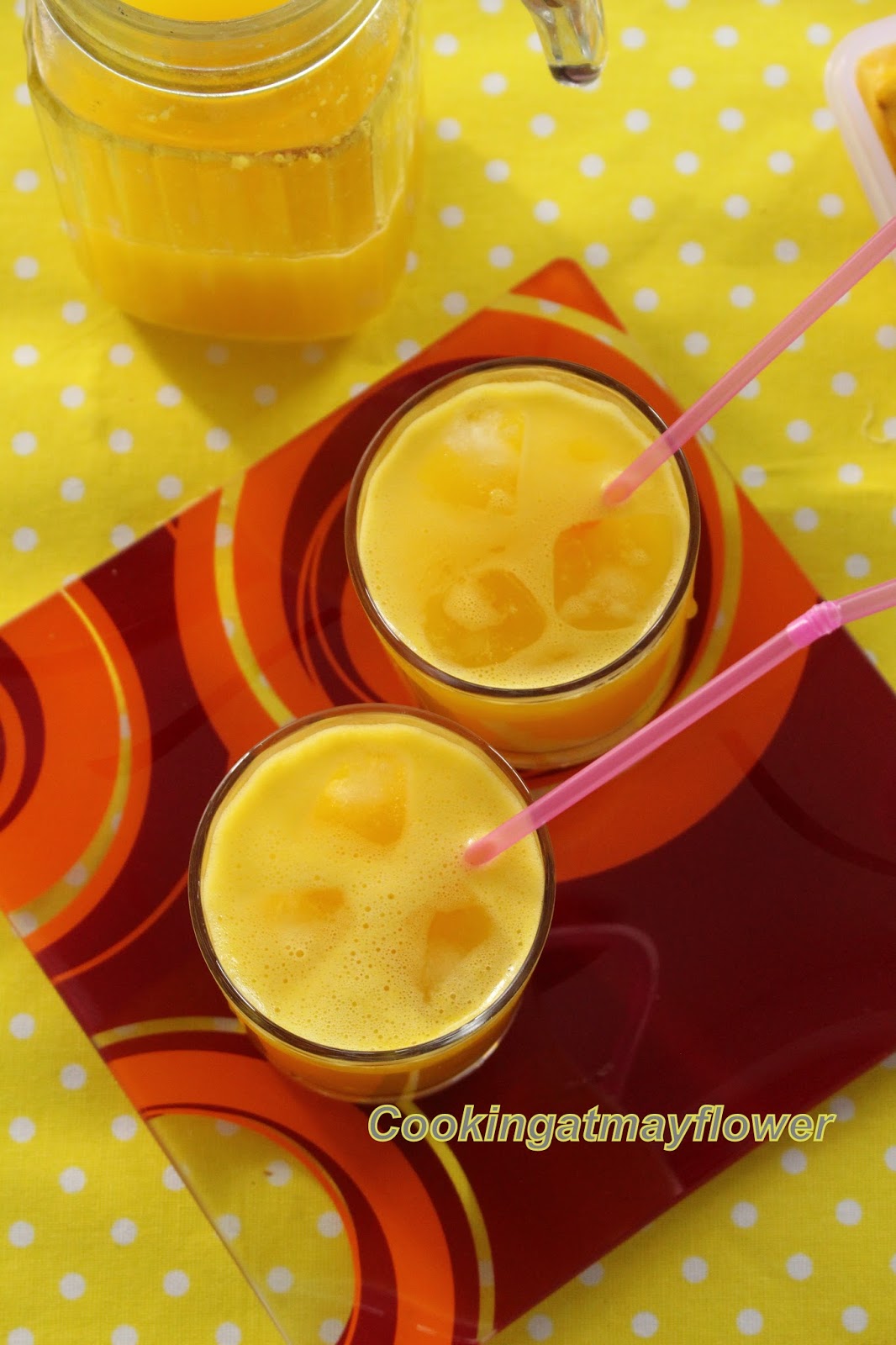 Cooking at Mayflower Fresh Pineapple juice / Homemade Pineapple juice