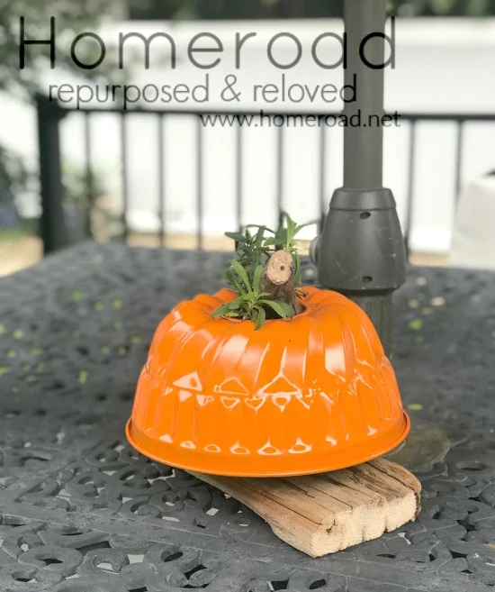 Bundt Pan Pumpkin Planter