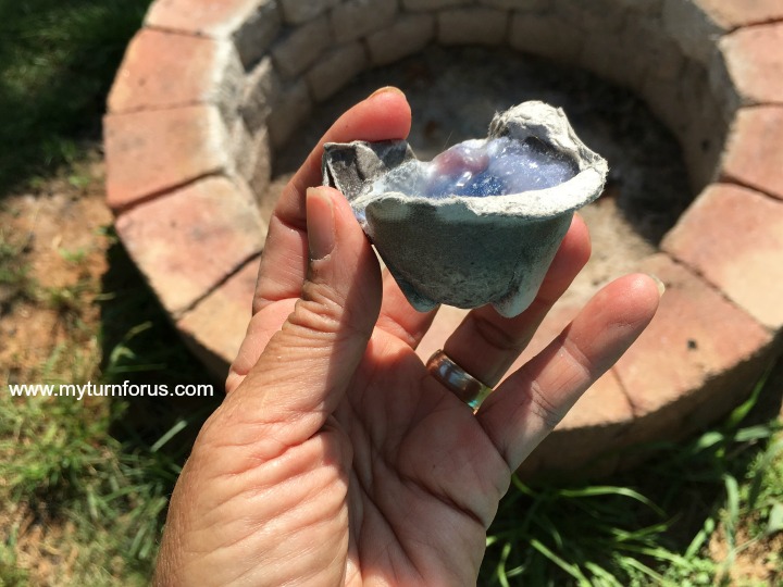 How to Make Camp Fire Starters from Dryer Lint