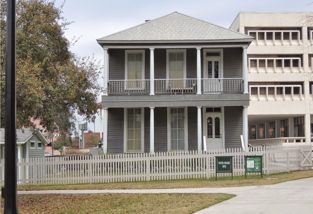 Houston in Pics Yates House (1870)