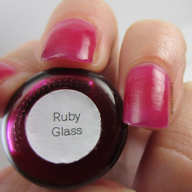 Ellagee-Stained-Glass-Collection-Ruby-Glass