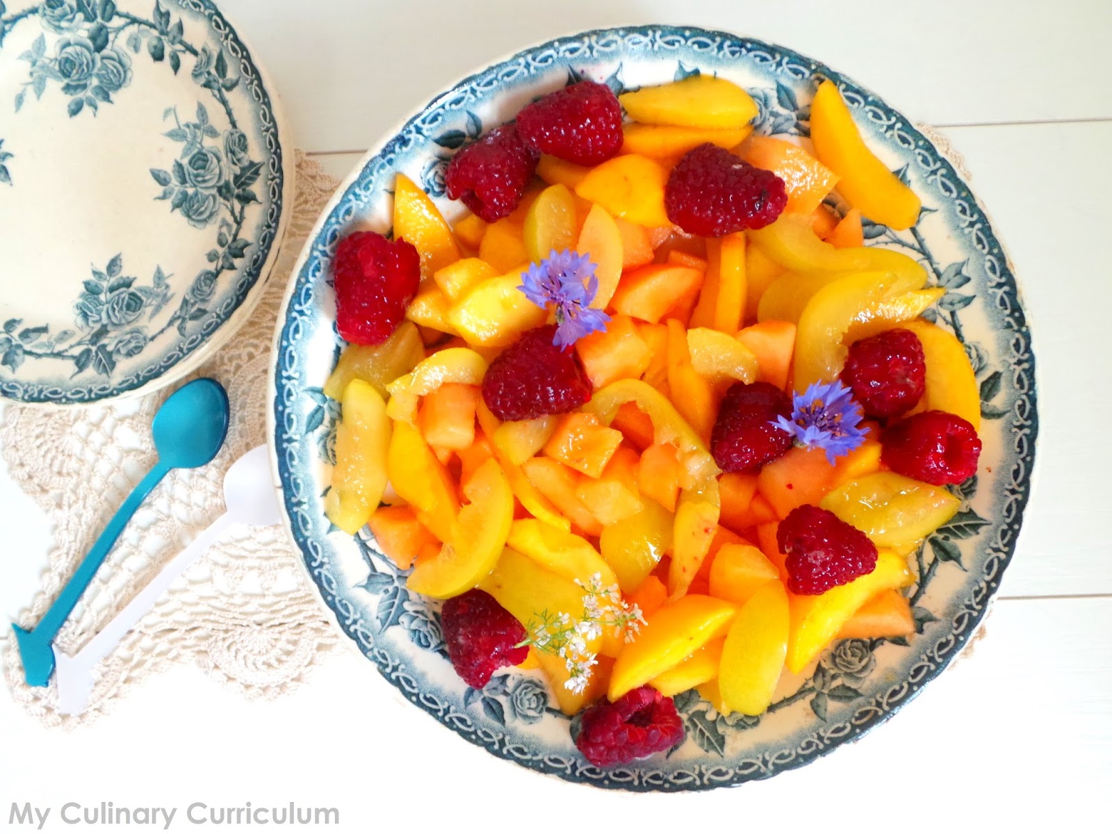 My Culinary Curriculum Salade de melon, pêches, prunes et framboises