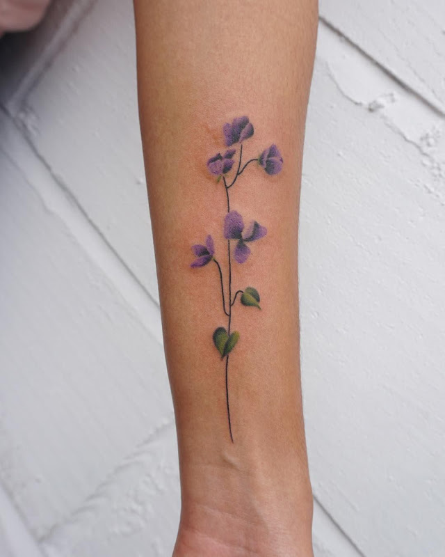Tatuagens de flores para as mulheres Tatuagens de flores para as mulheres