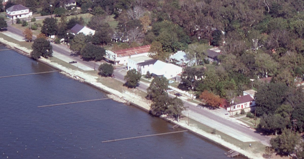 Tammany Family Mandeville Lakefront In 1975
