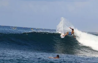 Surfing di Lombok