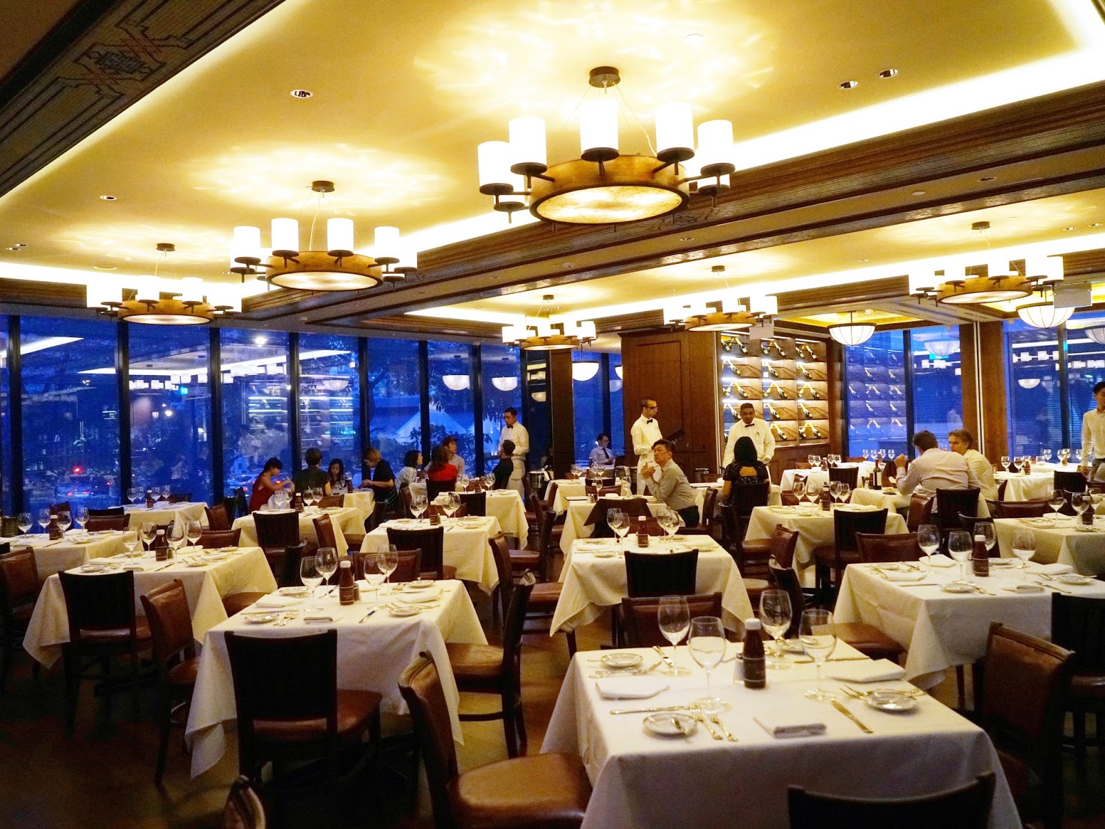 PinkyPiggu Wolfgang's Steakhouse Intercontinental Singapore
