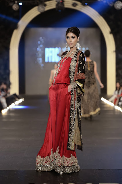 Pakistan Fashion Design Council L'Oreal Bridal Week PLBW 2103 - Sana Safinaz