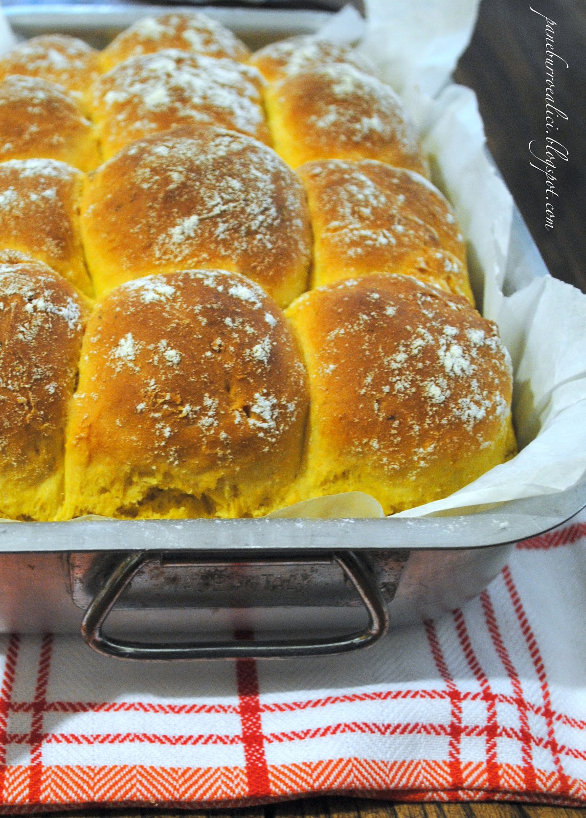 Pane, burro e alici Panbrioche alla zucca
