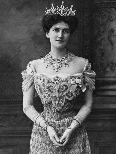 lady curzon's peacock dress