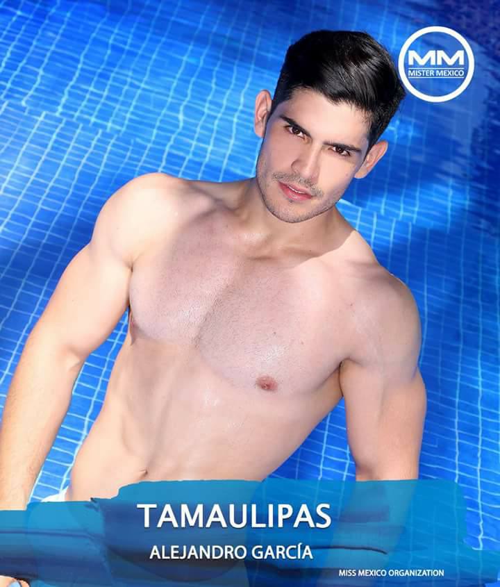 Man Central: Alejandro Garcia: Shirtless