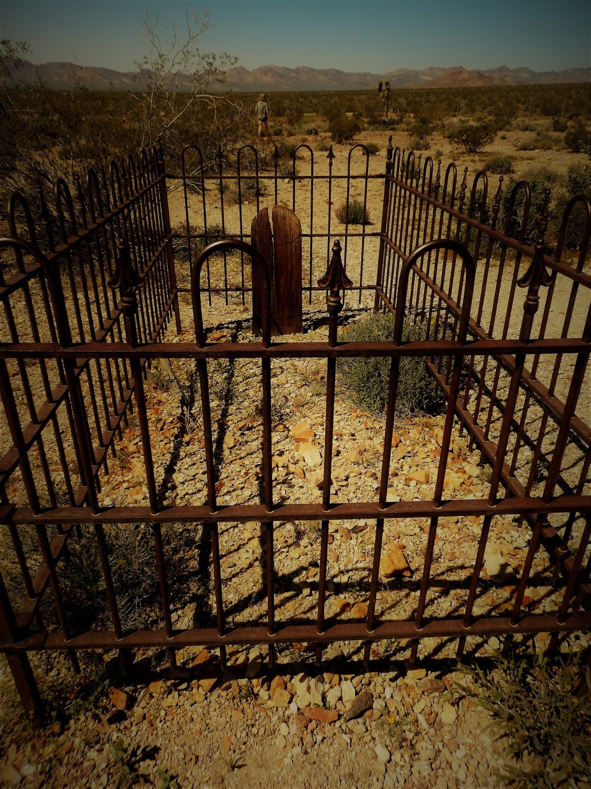 Tales of the 10th West Irregulars Beatty, Rhyolite, Goldfield Gem