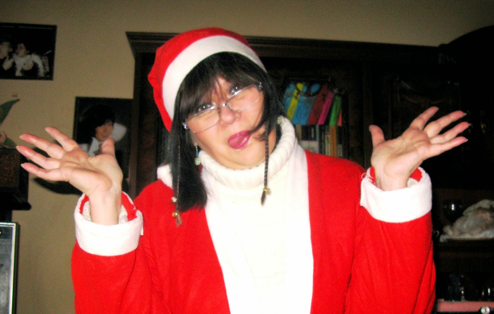 дед мороз с бабами. фото девушки мороза. женщина на морозе. баба мороз дата выхода. дед мороз и снегурочка кино.