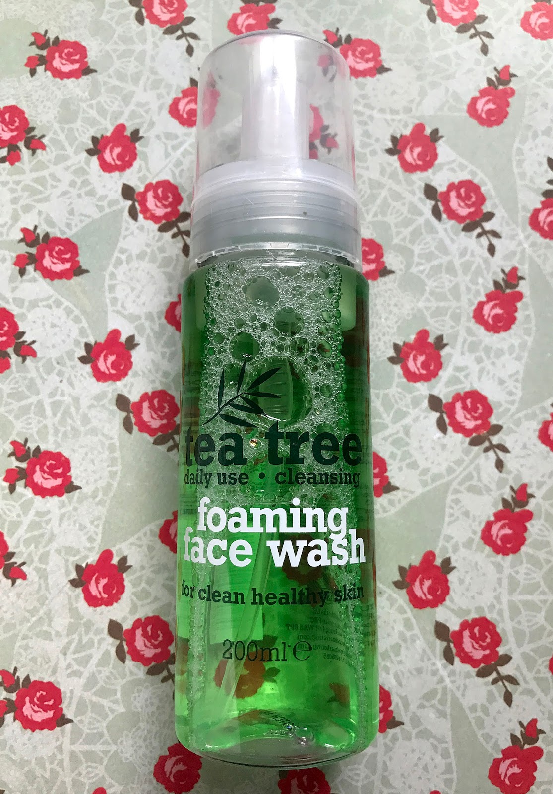 FOAMING FACE WASH TEA TREE Miss Summers Blog de Skincare and beauty