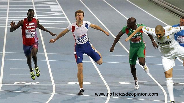 Fotos del Madrid-Barça editadas con Photoshop (ida de la Supercopa 2011) Fotos del Madrid-Barça editadas con Photoshop (ida de la Supercopa 2011)