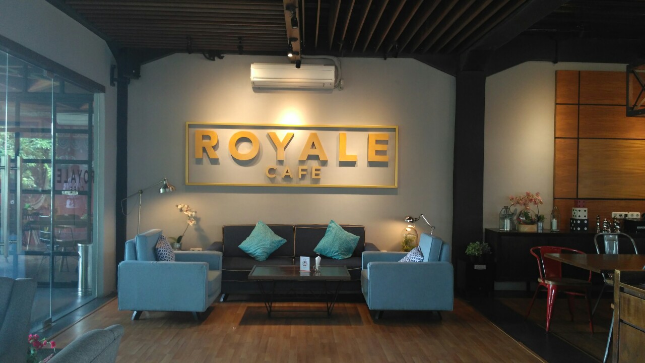 royale bakery bogor, royale cafe bogor, monarchy bistro bogor, monarchy restaurant bogor, tempat nongkrong bogor gaul, tempat brunch bogor, restoran anak muda bogor, restoran gaul bogor