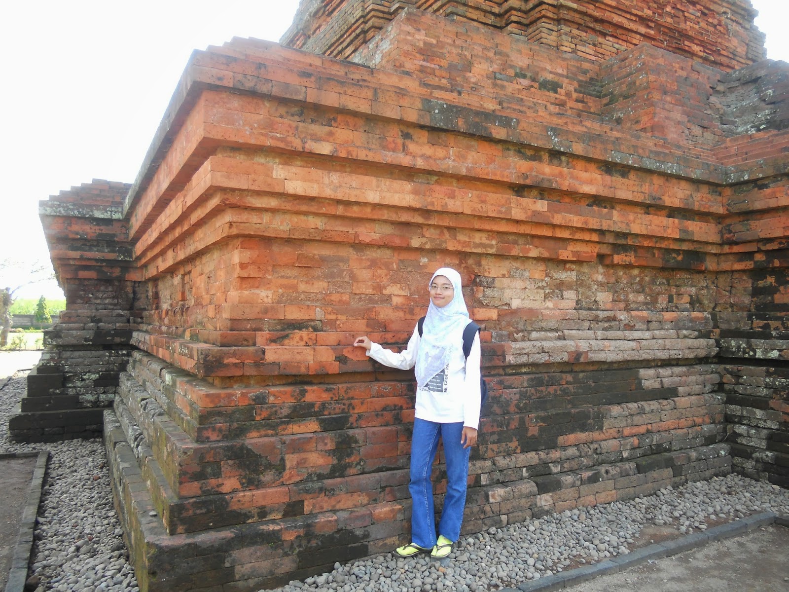 Gambar Candi Gentong Majapahit Museum Daring Kompleks Gendong Tampak