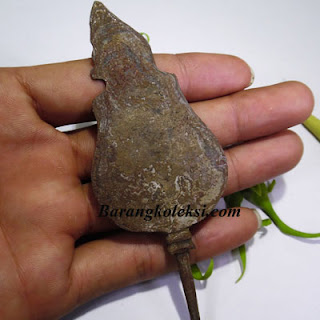 cara mendapatkan keris semar mesem, cara mendapatkan semar mesem secara alami, cara mengambil pusaka dalam tanah, cara mendapatkan semar mesem tanpa puasa, cara mendapatkan semar mesem sendiri, cara mendapatkan keris semar mesem sendiri, cara mendapatkan pusaka semar mesem asli, cara mengetes semar mesem yang asli, harga keris semar mesem asli, pusaka semar, keris semar mesem, pusaka bertuah, pusaka mistik, barang mistik, barang koleksi, mustika bertuah, mustika asli, mustika tarikan, batu tarikan, benda bertuah, benda antik, keris semar mesem asli
