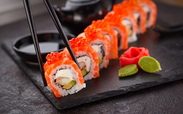 Sushi Zanmai Tidak Halal Kerana Budak Lelaki Sebelah Pintu