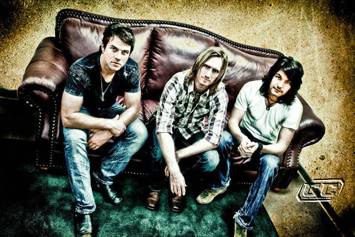 DecembeRadio - Southern Attic Sessions EP 2011 Biography and history