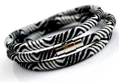 czarno-biała etniczna bransoleta etniczna biżuteria etniczna bransoletka czarno-biała bransoleta trendy 2016 netstylistka