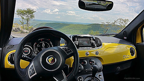 2016 Fiat 500 Abarth Dashboard