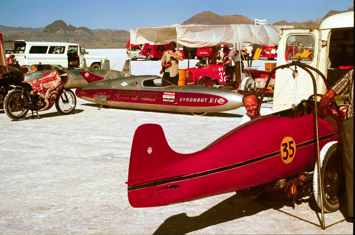 Bonneville Bonneville-salt-flats-speed-trials-1966-3