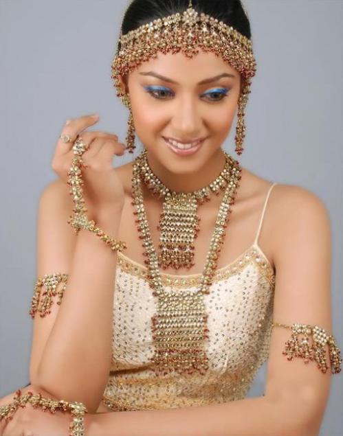 Fashion of India Jewellery 2011 Photos and Videos ~ Dresses Shoes