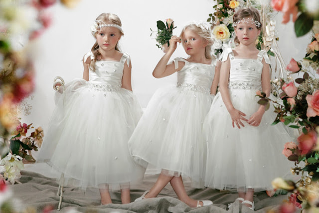 Three Little Flower Girl Wear Cute White Dress