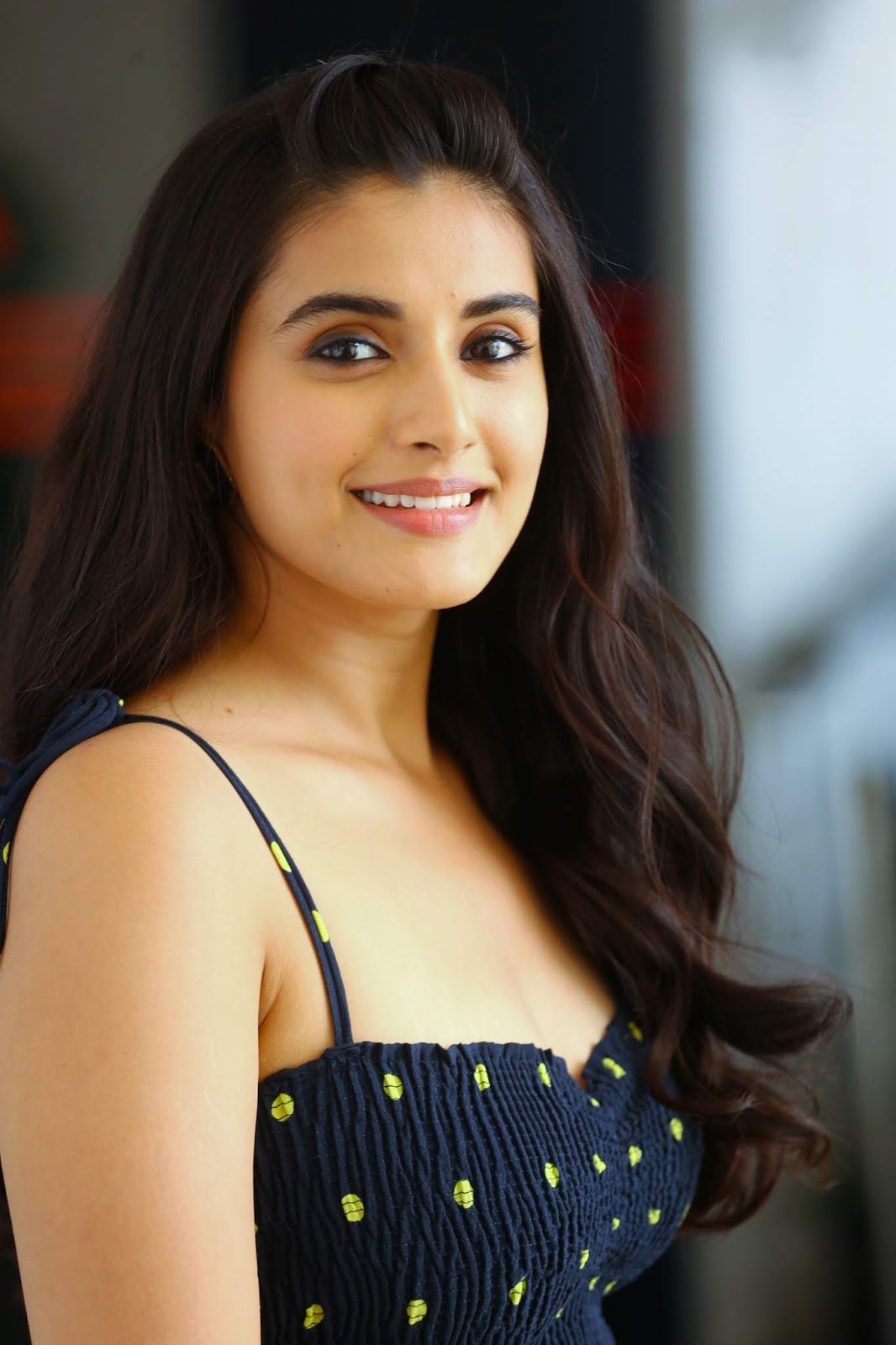 beauty galore hd divyansha kaushik majili movie interview beauty galore hd divyansha kaushik majili movie interview