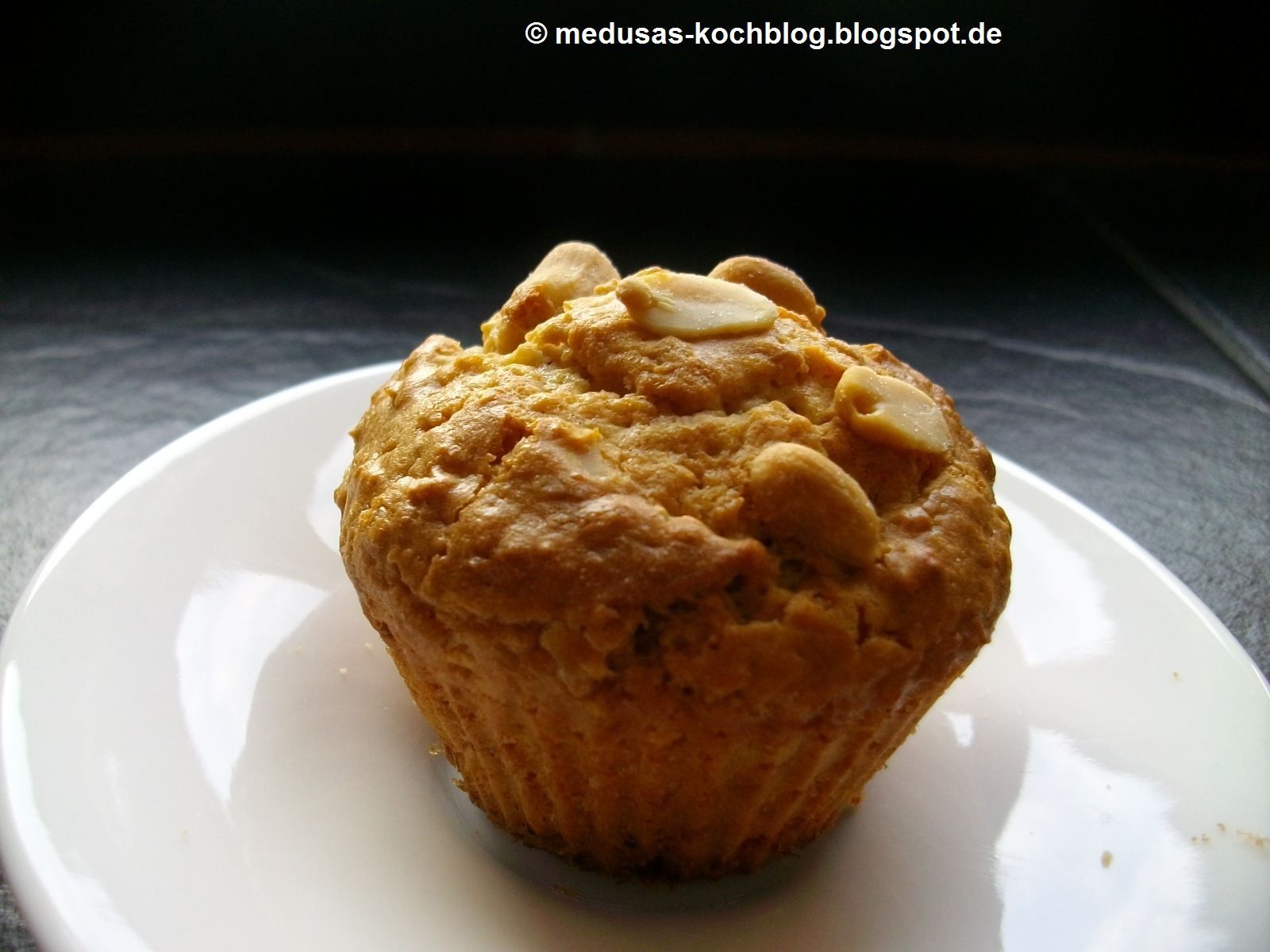 Medusas Kochblog: Erdnuss-Muffins - mal was Vollwertiges! Medusas Kochblog: Erdnuss-Muffins - mal was Vollwertiges!