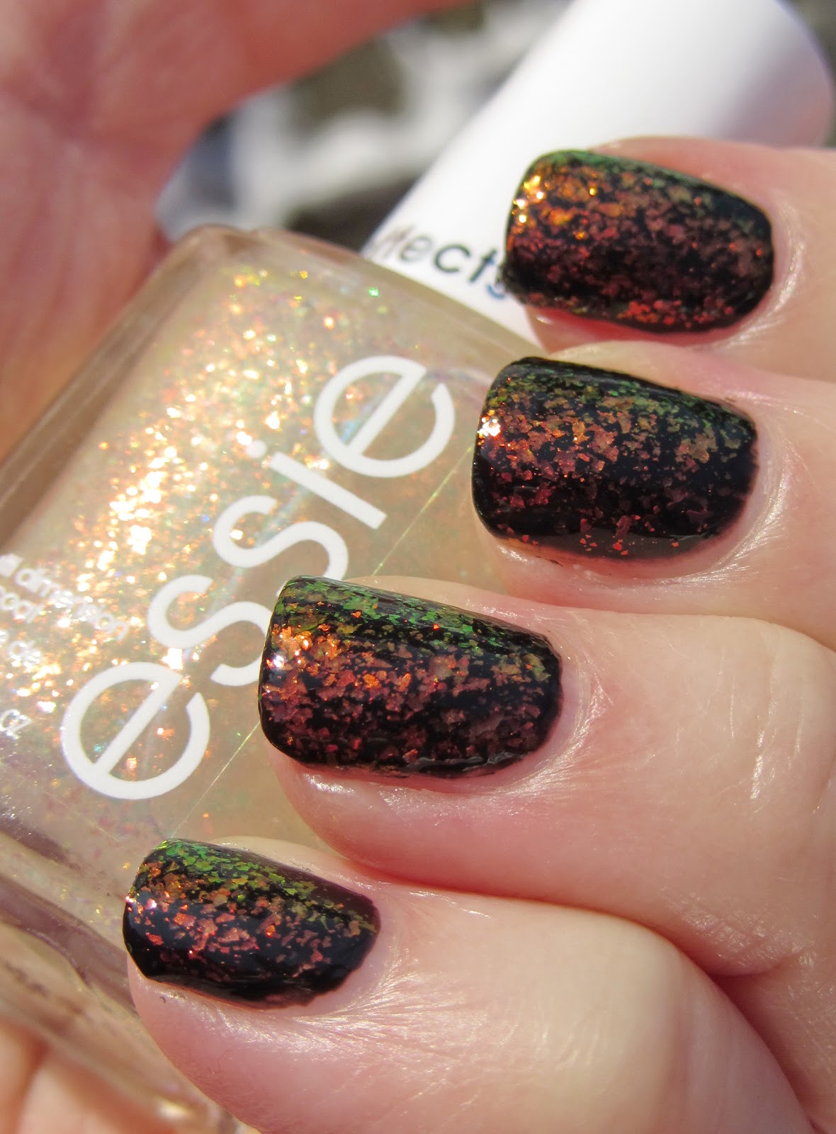 Resistente klo psykologi Marias Nail Art and Polish Blog: Essie Shine of the Times luxeffects,  swatches & review - anmeldelse