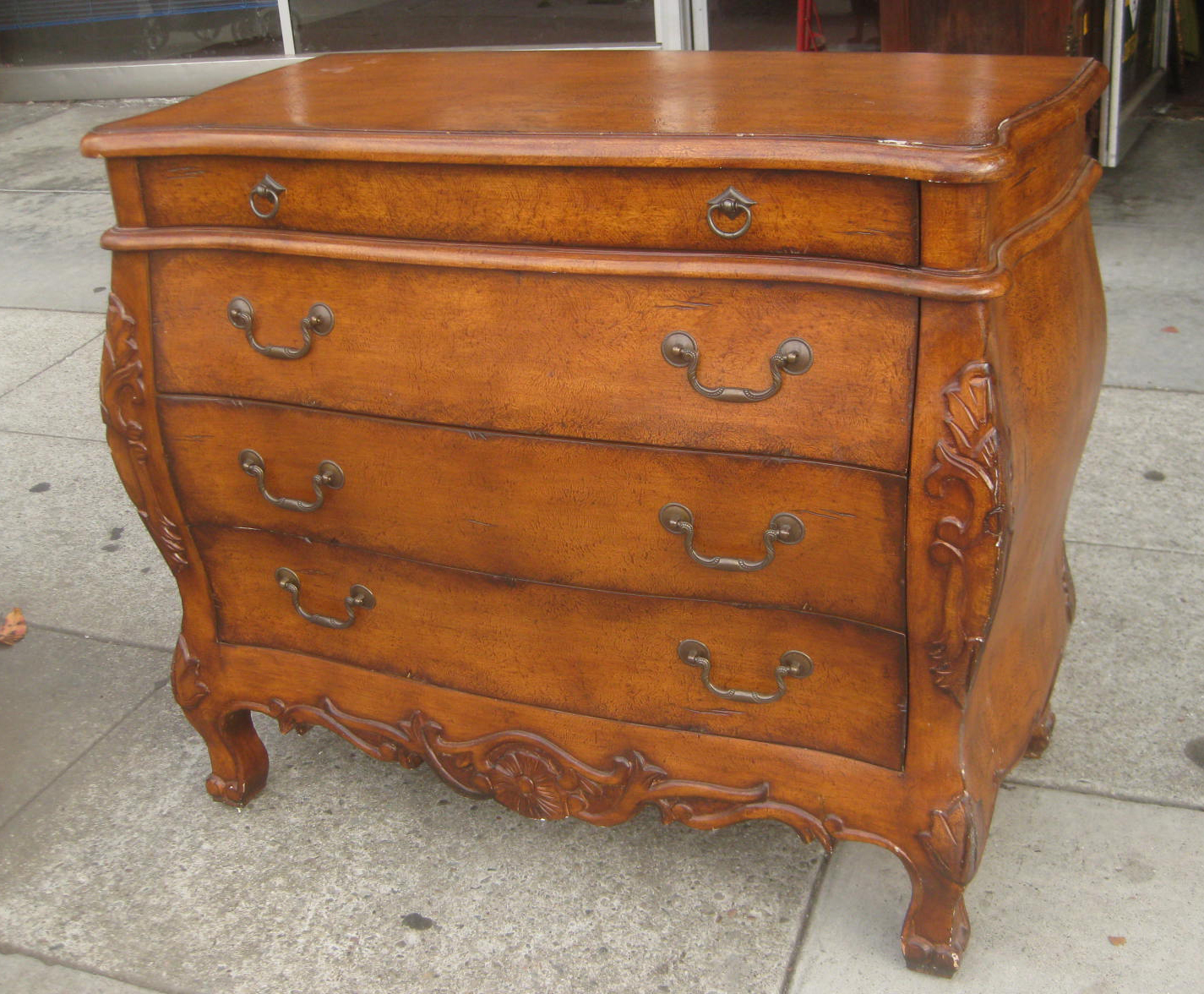 UHURU FURNITURE & COLLECTIBLES SOLD Bombay Dresser 125