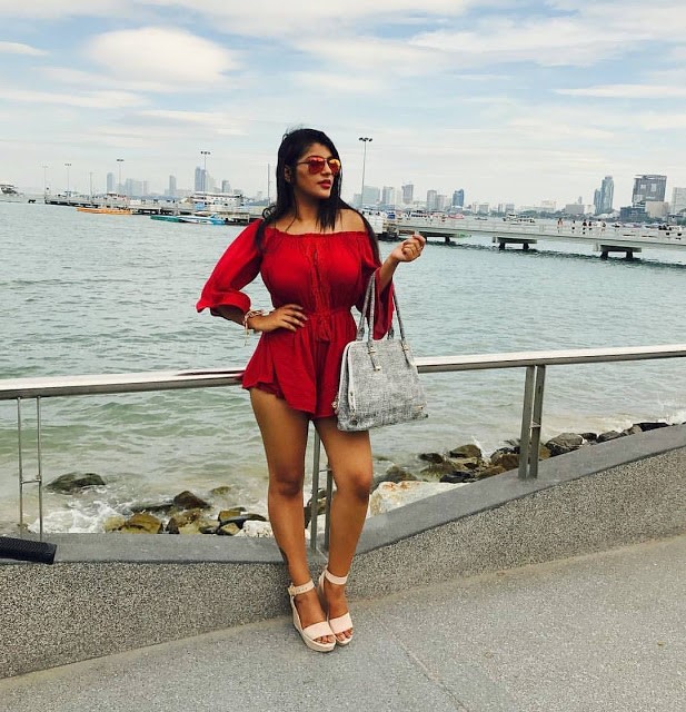 yashika anand bikini