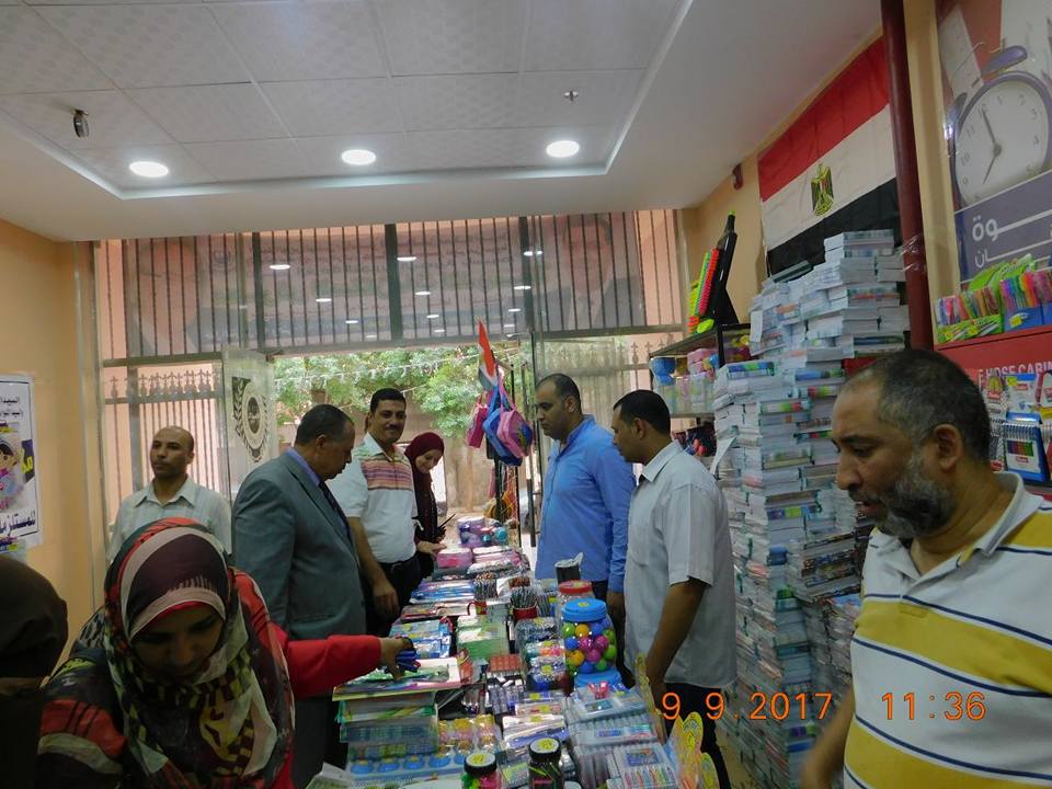 اسيوط فيس توك بالصور افتتاح معرضا للمستلزمات المدرسية بمبنى الغرفة اسيوط فيس توك بالصور افتتاح معرضا للمستلزمات المدرسية بمبنى الغرفة