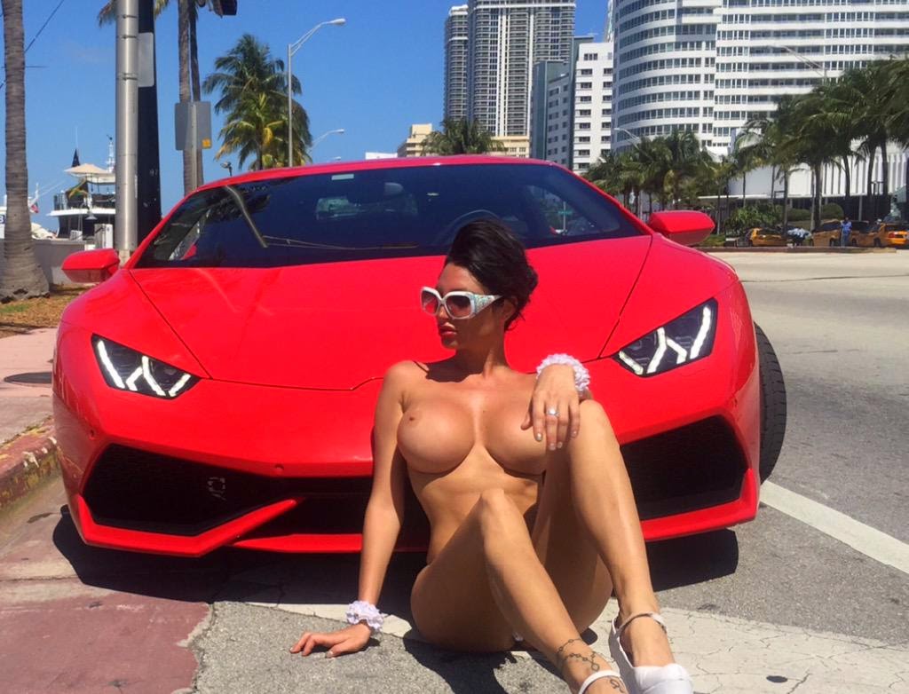All The Pics Of Vicky Xipolitakis Totally Naked In The Streets Of Miami
