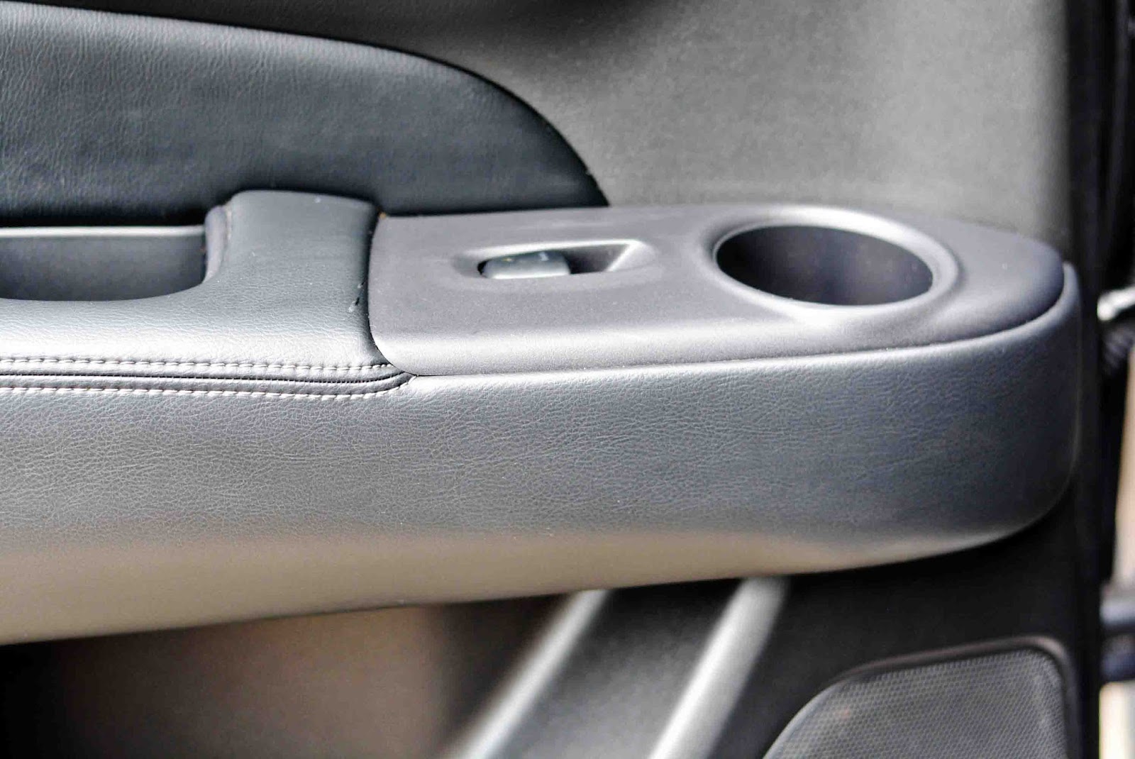 Theresa's Mixed Nuts: AutoRight SteamMachine Gets the Car Clean without