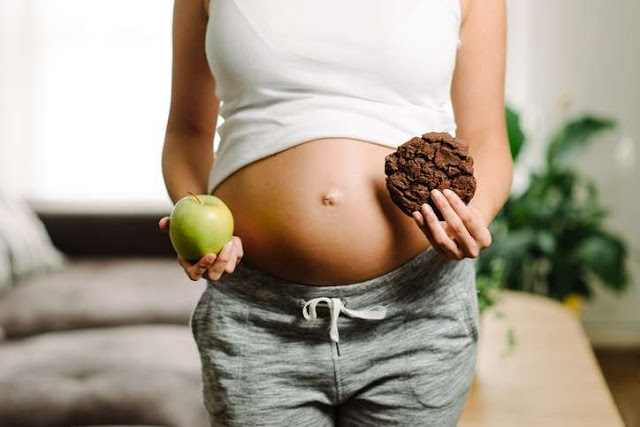 ¿Por qué las mujeres embarazadas tienen antojos?
