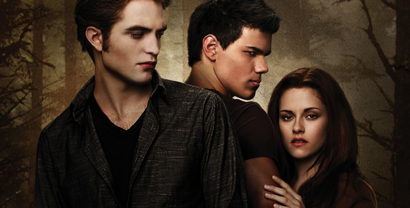 Kristen Stewart, Robert Pattinson and Taylor Lautner in The Twilight Saga: New Moon 2009 movieloversreviews.filminspector.com