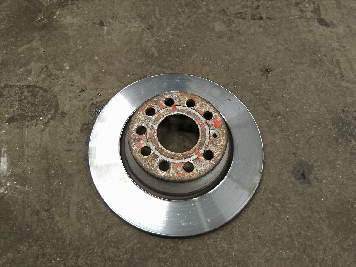 John Koshy Replacing the rear brakes in the Audi A3