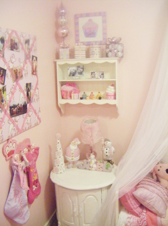 Not So Shabby - Shabby Chic: Bella & Lacie's bedroom decorated for ...