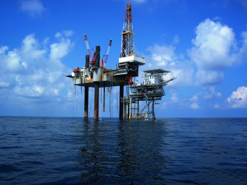 Το 2012 οι διαγωνισμοί για έρευνες για πετρέλαιο στο Ιόνιο και τη νότια Κρήτη