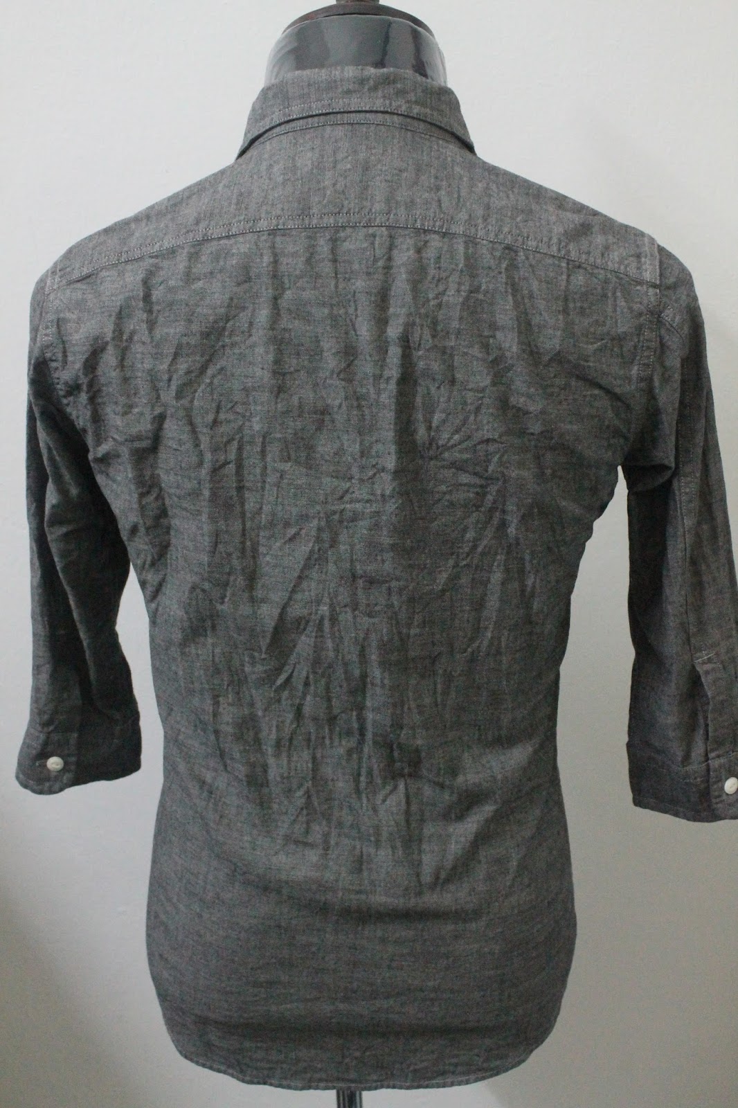 BUNDLEBARANGBAEK UNIQLO Chambray 3 Quater Kemeja.