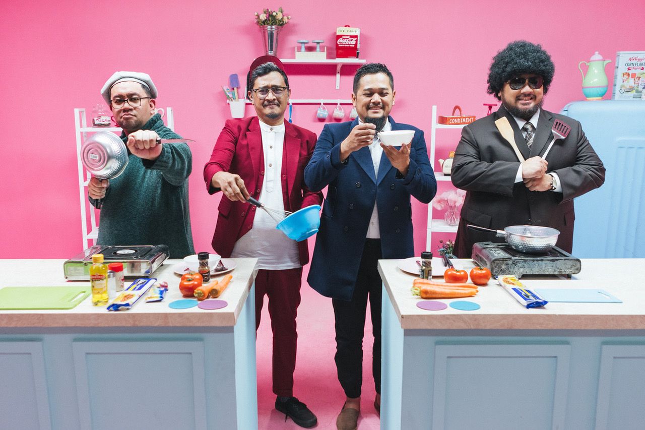 Oye, Adelante : Makin Tua, SORE Makin Pancen Oye
